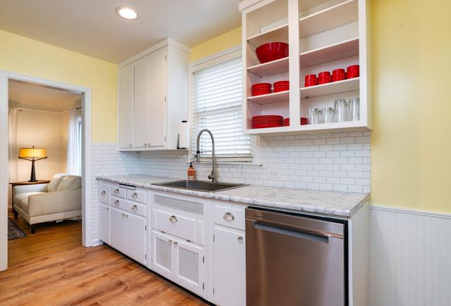 3331 Parkview Boulevard, Robbinsdale, MN 55422