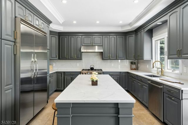204 N Union Ave, Cranford Twp., NJ 07016