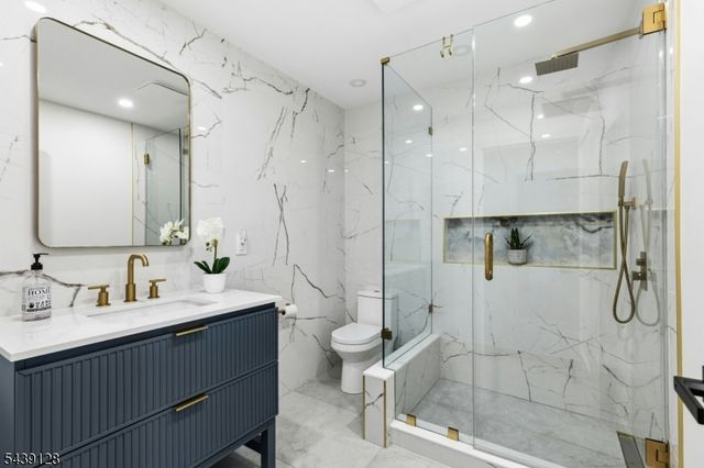 204 N Union Ave, Cranford Twp., NJ 07016