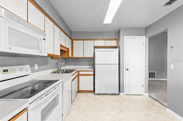 5273 TUNBRIDGE WELLS LANE 1601, Orlando, FL 32812