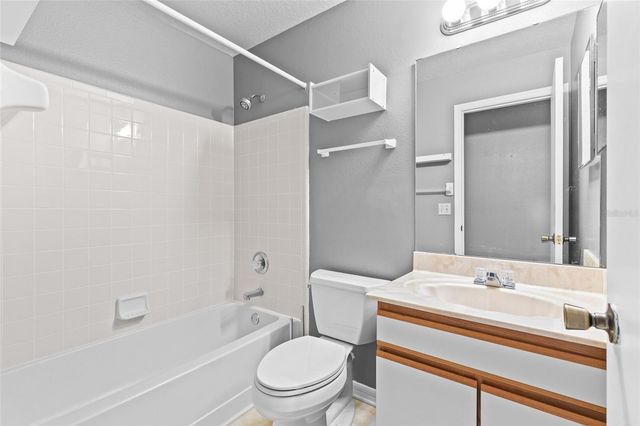 5273 TUNBRIDGE WELLS LANE 1601, Orlando, FL 32812