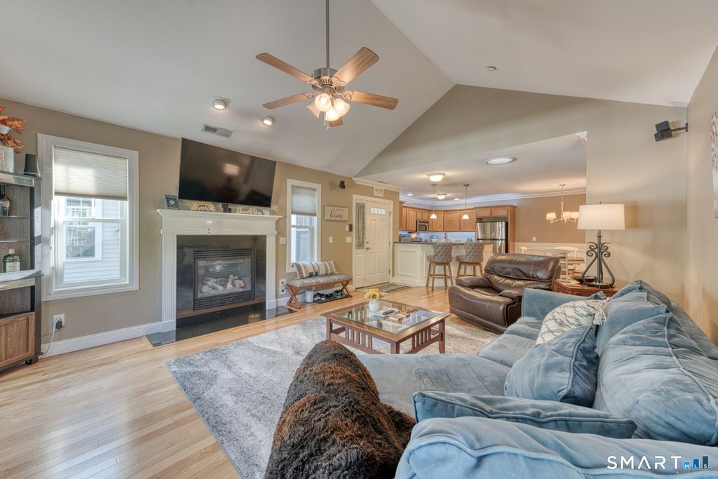 95 South Ridge Lane E201, Berlin, CT 06037