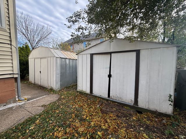 9326 Greenwood Avenue, Des Plaines, IL 60016