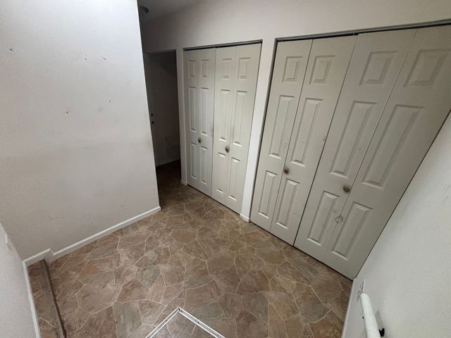 9326 Greenwood Avenue, Des Plaines, IL 60016