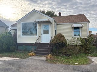 9326 Greenwood Avenue, Des Plaines, IL 60016