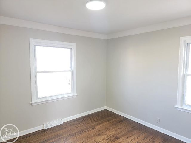 7212 Hupp Avenue, Warren, MI 48091