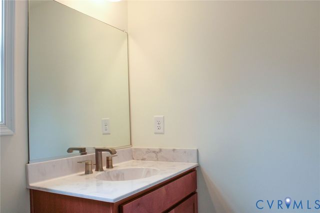 11632 Fort Cosby Dr, Midlothian, VA 23112