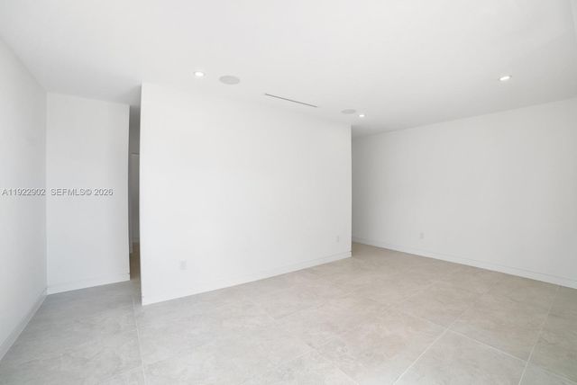 2610 SW 17th Street, Miami, FL 33145