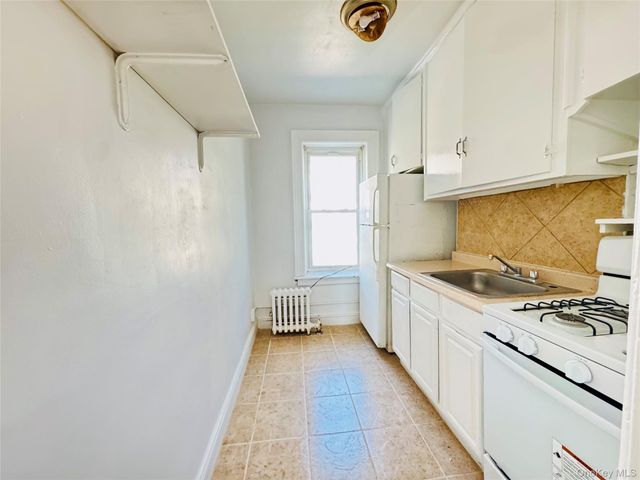 76-18 85th Road, Woodhaven, NY 11421