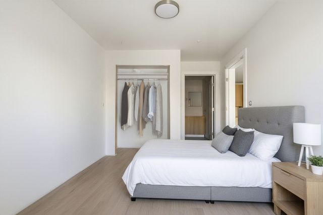 1035 Commonwealth Ave 602, Boston, MA 02215