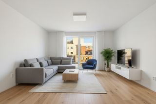 1035 Commonwealth Ave 602, Boston, MA 02215