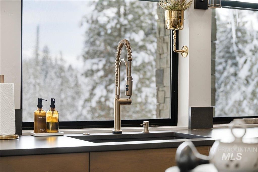 18 Arnica Ln, McCall, ID 83638 photo 17