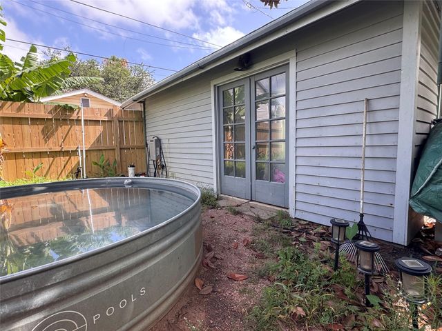1515 Postoffice Street, Galveston, TX 77550