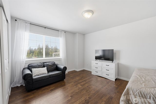6398 Juanita Circle NE, Bremerton, WA 98311