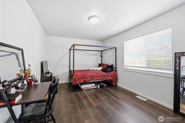 6398 Juanita Circle NE, Bremerton, WA 98311
