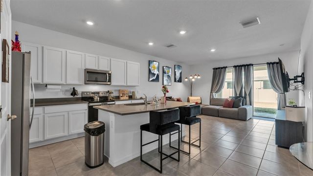 3532 WHITE DANDELION COURT, Plant City, FL 33565