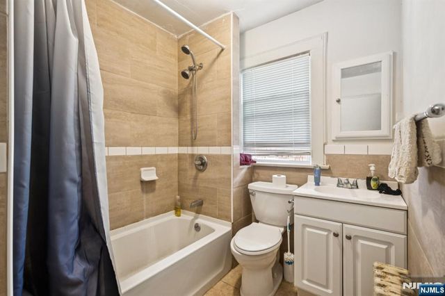 96-98 Beaumont Place, Newark, NJ 07104