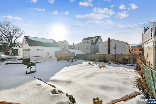 96-98 Beaumont Place, Newark, NJ 07104