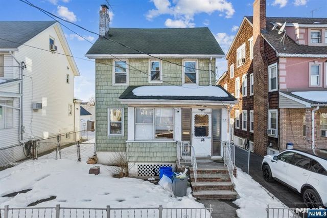 96-98 Beaumont Place, Newark, NJ 07104