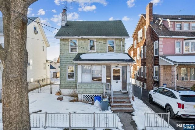 96-98 Beaumont Place, Newark, NJ 07104