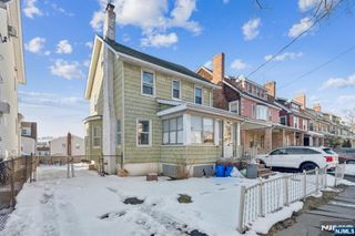 96-98 Beaumont Place, Newark, NJ 07104