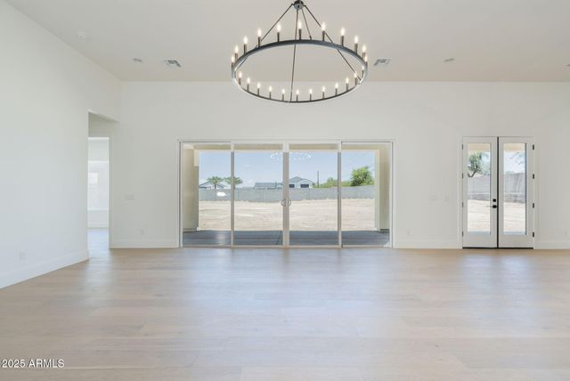 2099 N 77th Place, Mesa, AZ 85207