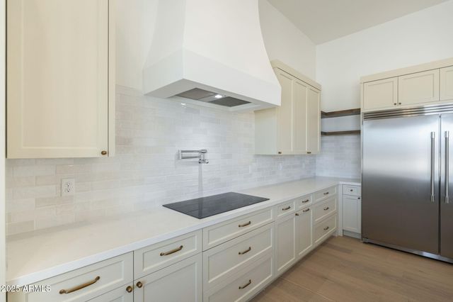 2099 N 77th Place, Mesa, AZ 85207