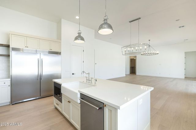 2099 N 77th Place, Mesa, AZ 85207