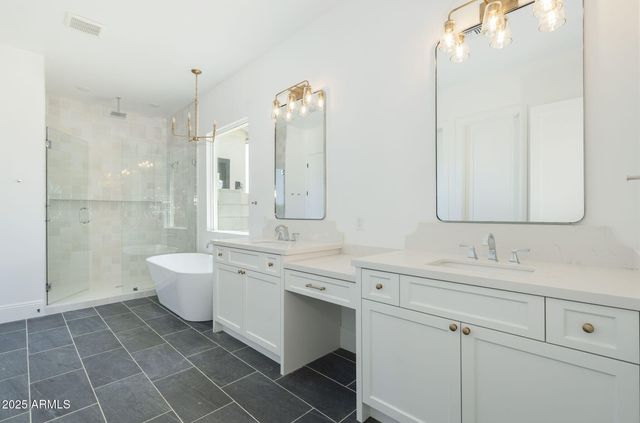 2099 N 77th Place, Mesa, AZ 85207