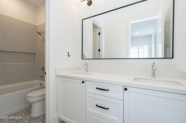 2099 N 77th Place, Mesa, AZ 85207