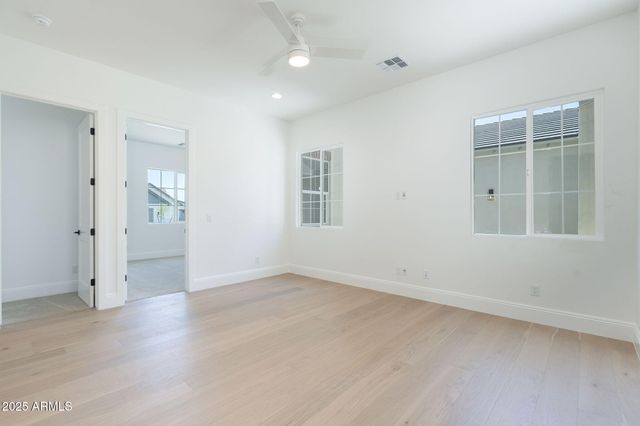 2099 N 77th Place, Mesa, AZ 85207