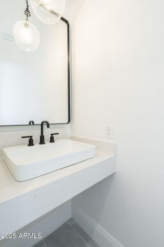 2099 N 77th Place, Mesa, AZ 85207