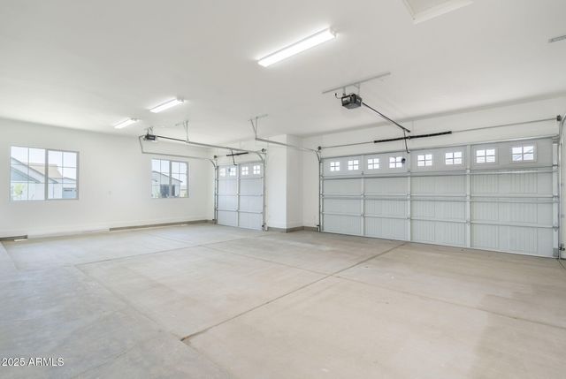 2099 N 77th Place, Mesa, AZ 85207