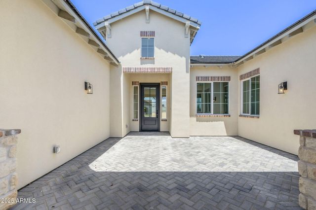 2099 N 77th Place, Mesa, AZ 85207