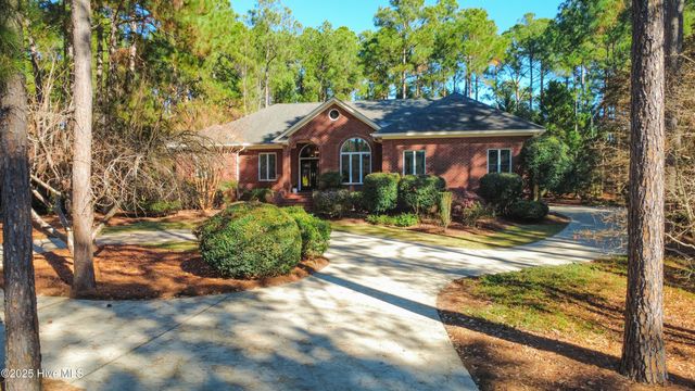 214 Plantation Drive, Southern Pines, NC 28387
