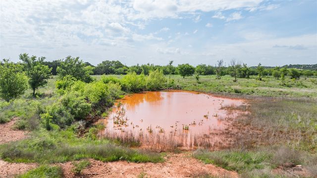1700 County Road 207, Ovalo, TX 79541