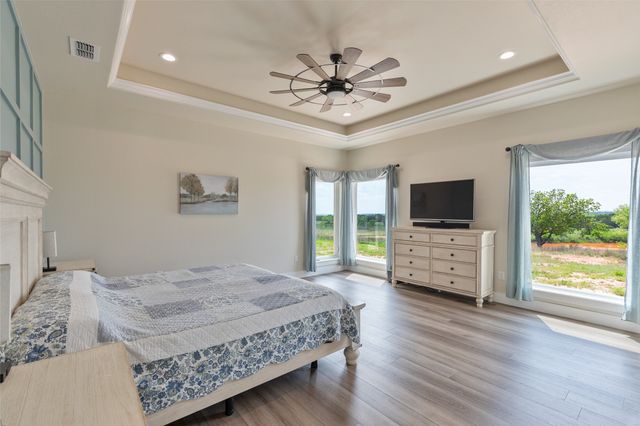 1700 County Road 207, Ovalo, TX 79541