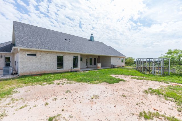 1700 County Road 207, Ovalo, TX 79541
