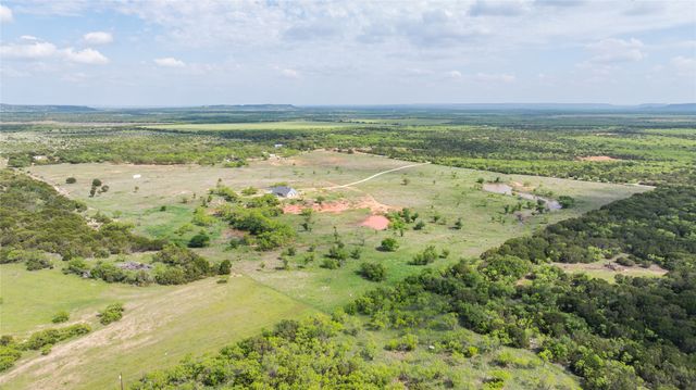 1700 County Road 207, Ovalo, TX 79541