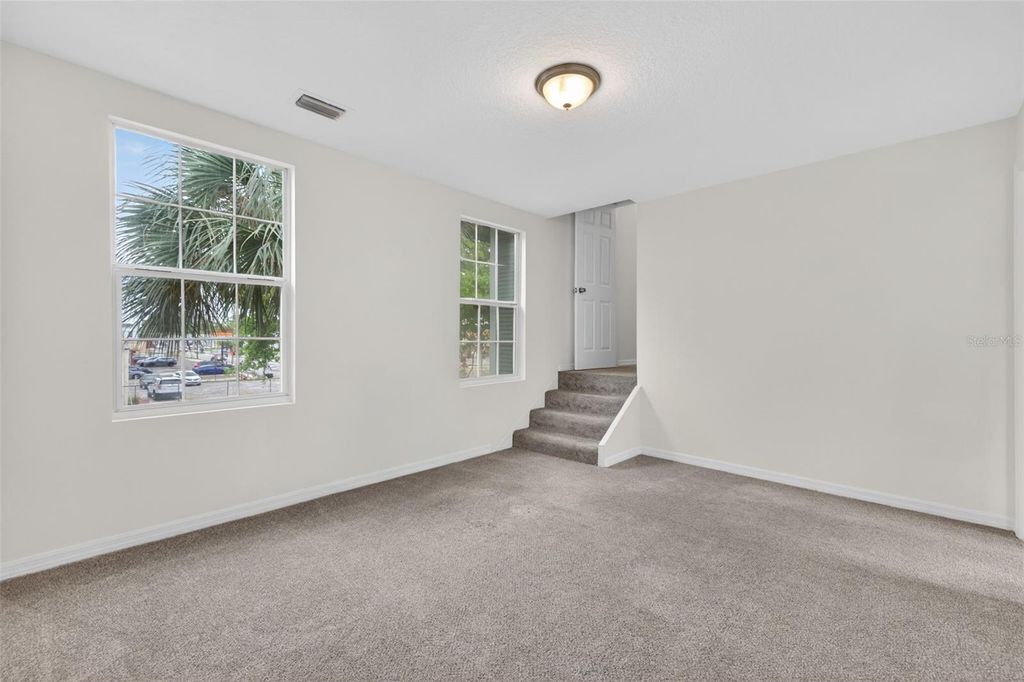 Image 20 of property listing at 105 W COLUMBUS DRIVE, Tampa, FL 33602