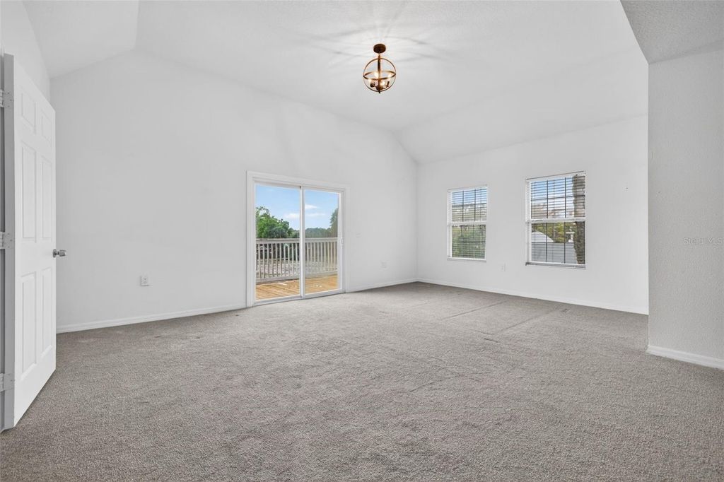 Image 21 of property listing at 105 W COLUMBUS DRIVE, Tampa, FL 33602