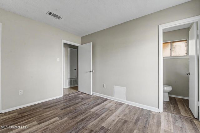 13101 Dedeaux Road, Gulfport, MS 39503