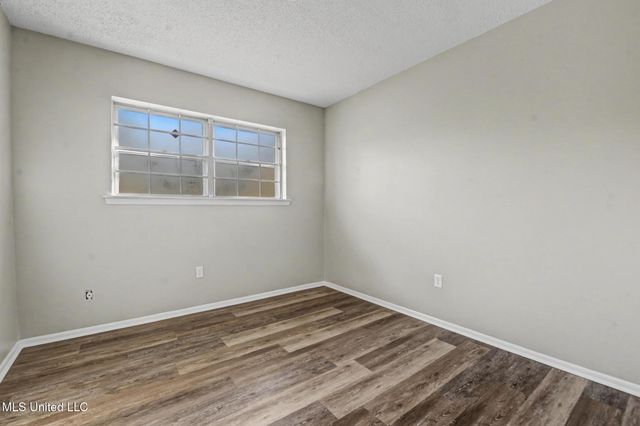 13101 Dedeaux Road, Gulfport, MS 39503