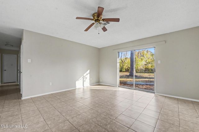 13101 Dedeaux Road, Gulfport, MS 39503