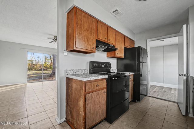 13101 Dedeaux Road, Gulfport, MS 39503