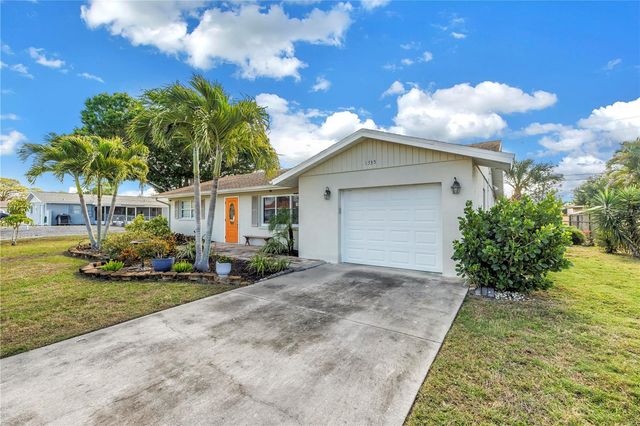 1335 FUNDY ROAD, Venice, FL 34293