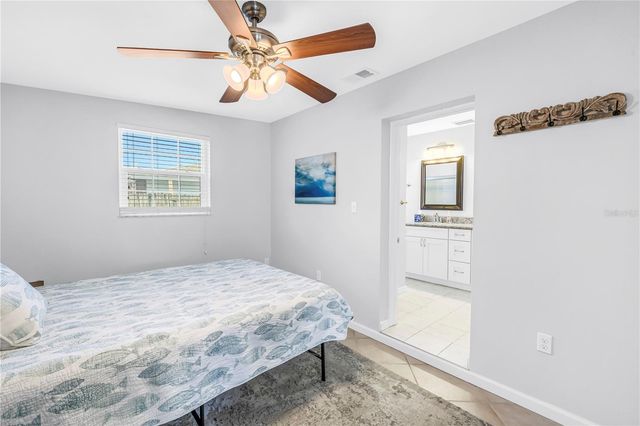 1335 FUNDY ROAD, Venice, FL 34293