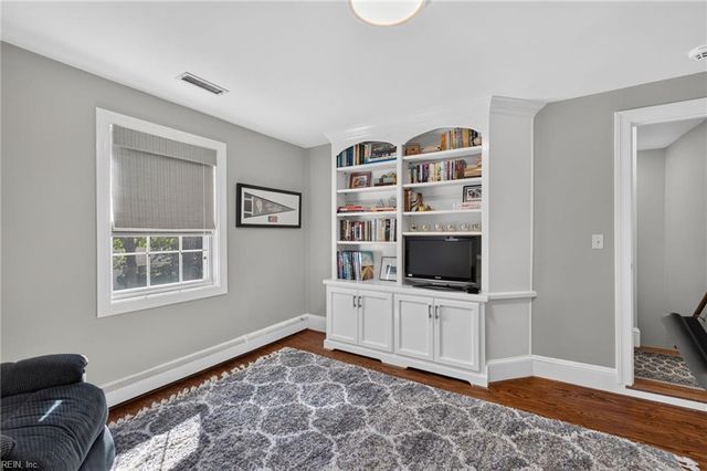 1402 Runnymede RD, Norfolk, VA 23505