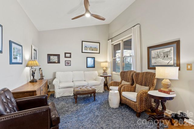 103 Bellshire Drive, Flat Rock, NC 28731