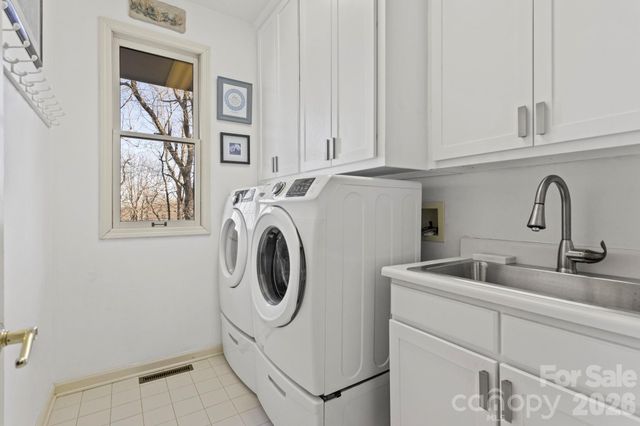 103 Bellshire Drive, Flat Rock, NC 28731